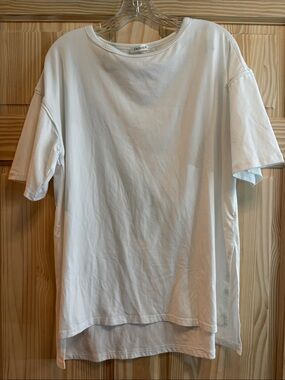 Lot of 2 oversized maternity shirts